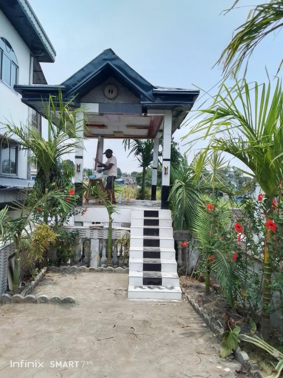 Apex Guest Facility Apartment Buea Exterior photo