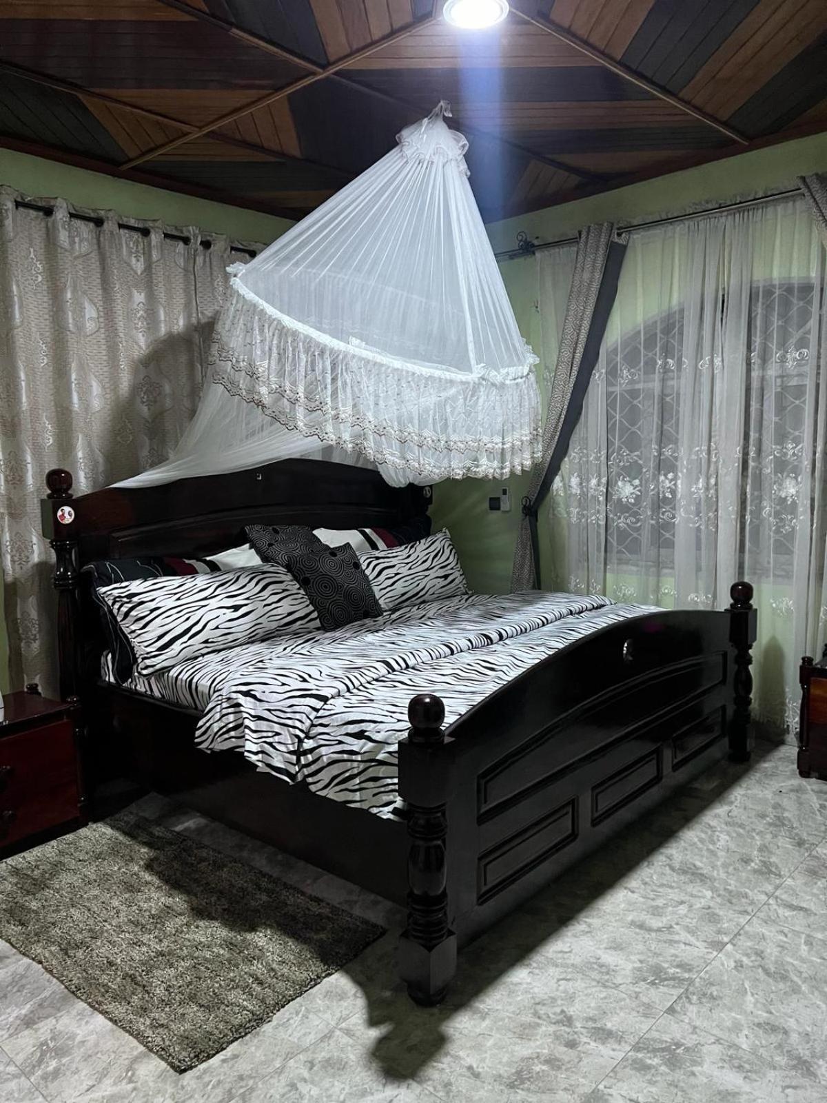 Apex Guest Facility Apartment Buea Exterior photo
