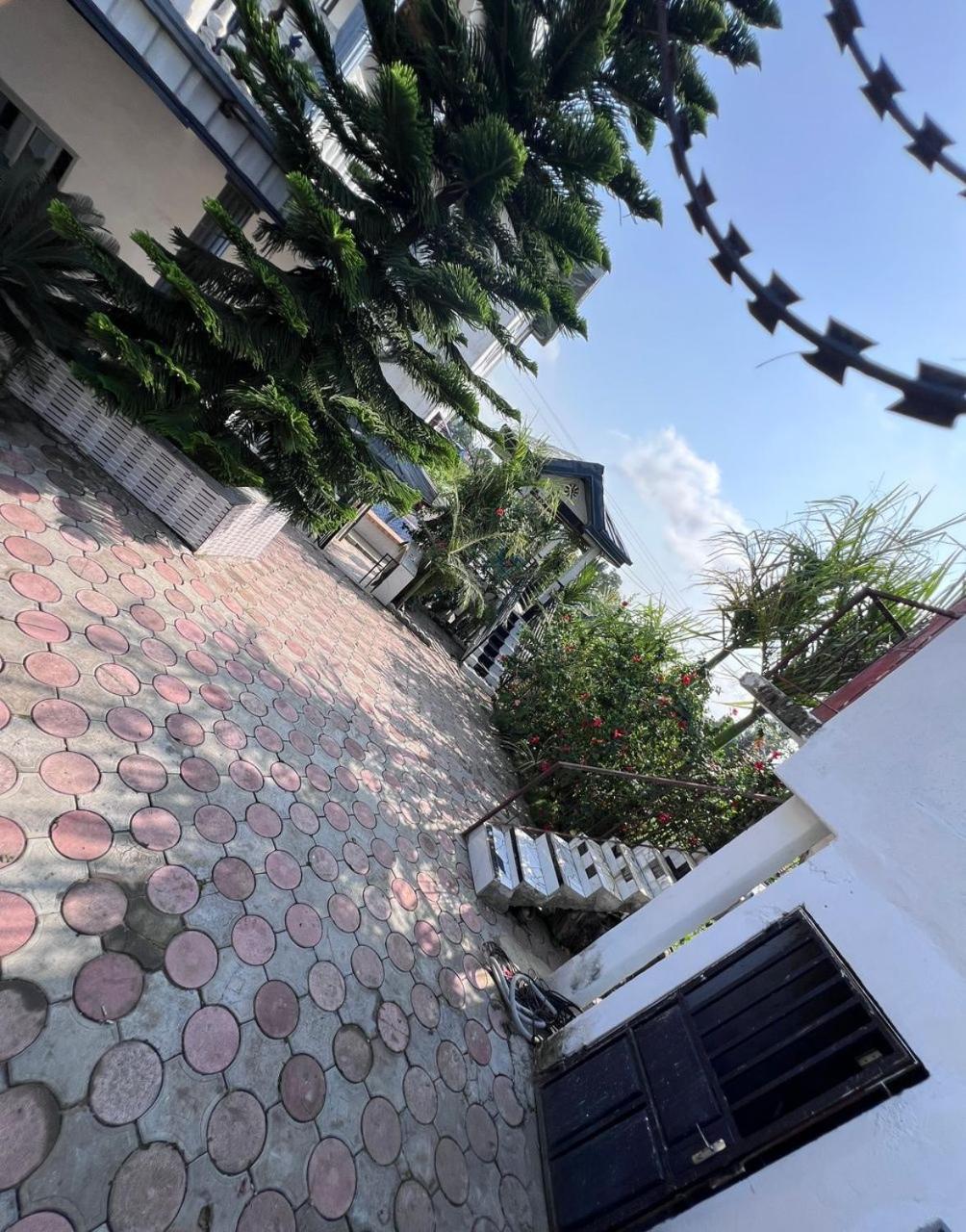 Apex Guest Facility Apartment Buea Exterior photo