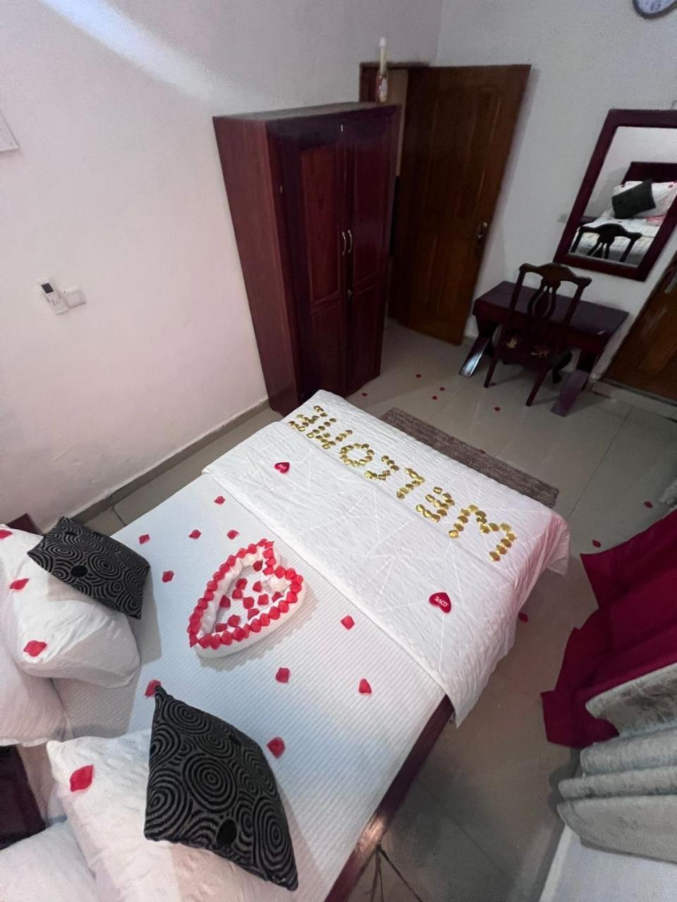 Apex Guest Facility Apartment Buea Exterior photo